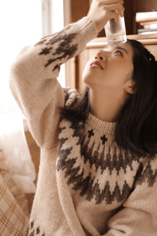 父子俩同耕一块地